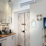 아파트 Acasadiimma - Monolocale Design Navigli - Duomo A 10 Minuti - San Siro - Bocconi