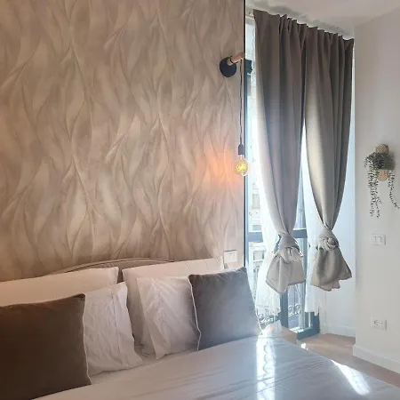 Acasadiimma - Monolocale Design Navigli - Duomo A 10 Minuti - San Siro - Bocconi Apartamento Milán